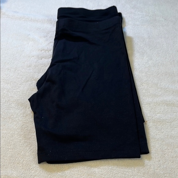 Wonder Nation Black Athletic Shorts with Stretchy Fit - Picture 3 of 3